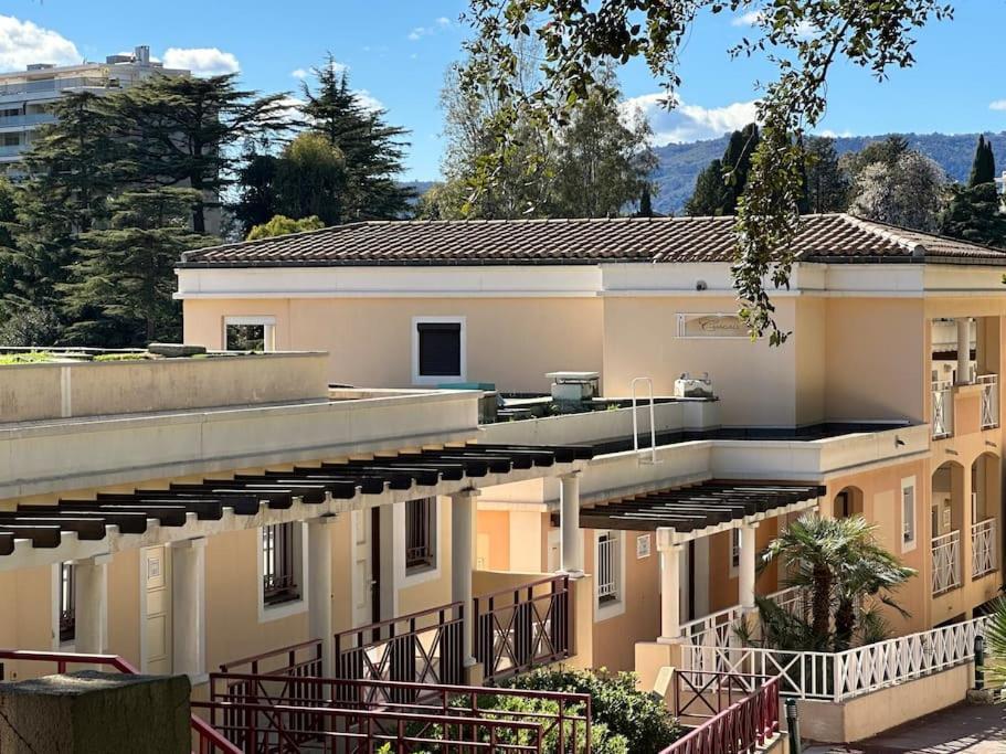 Appartement Beau T2 Avec Terrasse Vue *